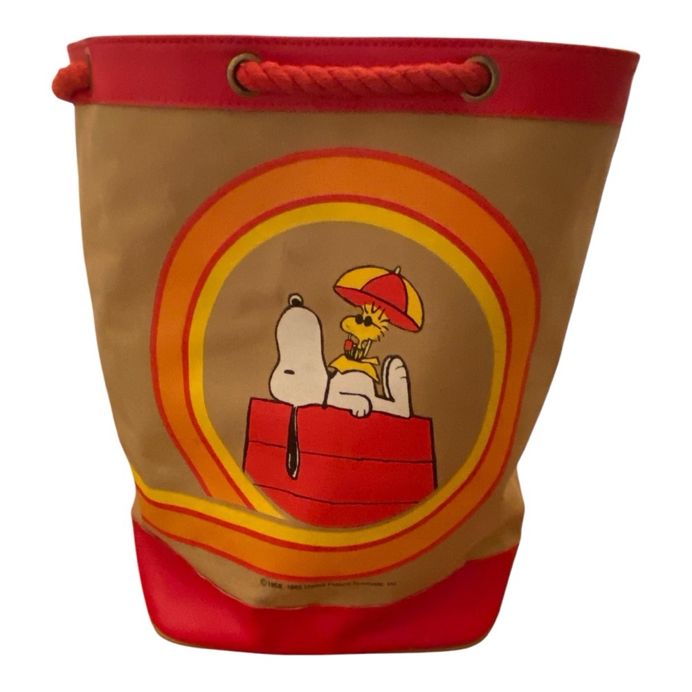 Vintage 1965 Peanuts Snoopy & Woodstock Beach Swim Bucket Bag